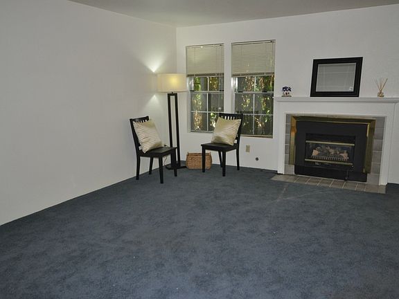 3rd image of 7604 Concord Ln NE #102