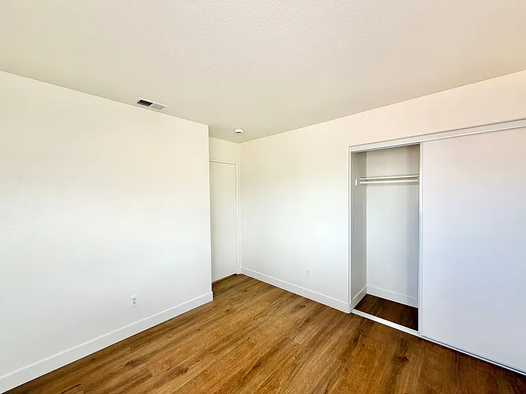 15854 Pampas Ct — Photo 25