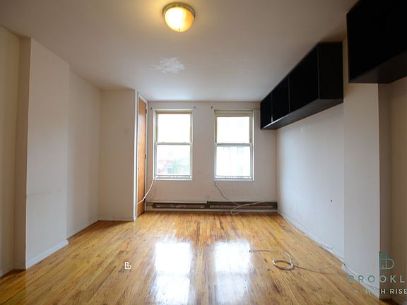 5th image of 143 Maujer St #3B