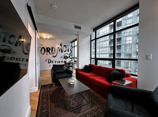 15 Bruyeres Mews #903, Toronto, ON M5V0A7