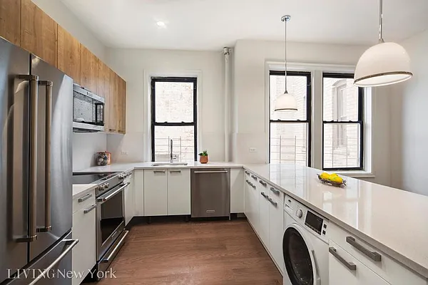 Rented by Living New York | media 3