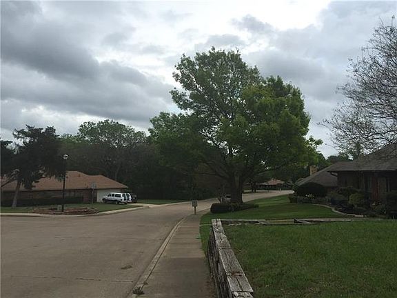 2nd image of 125 Beltwoods Dr