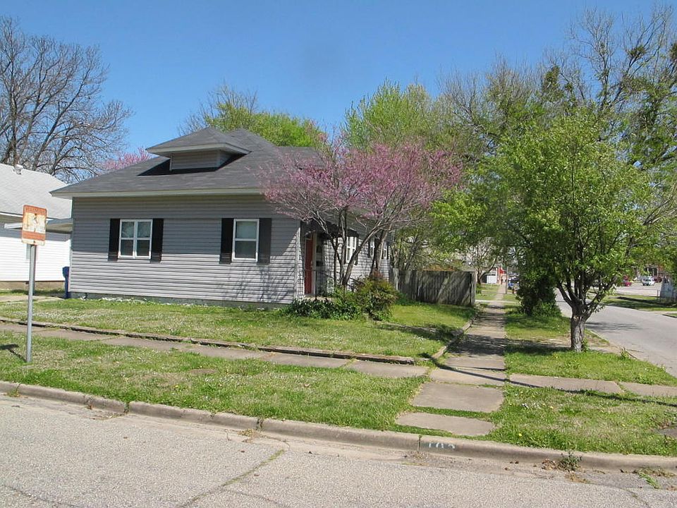 2nd image of 102 Nw #C