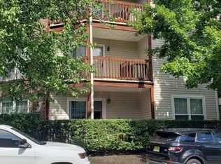 1460 Westgate Dr, Fort Lee, NJ 07024