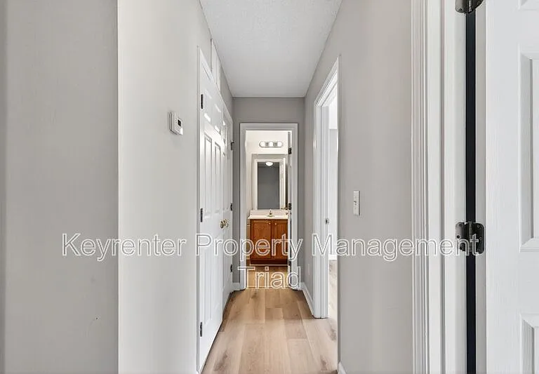 2703 Stafford St — Photo 9