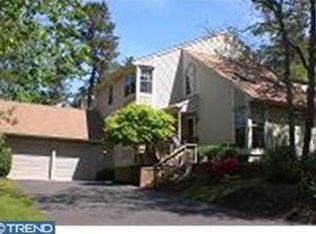 93 Tenby Chase Dr, Voorhees, NJ 08043