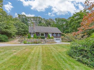 11 Rex Ln, Falmouth, MA 02540