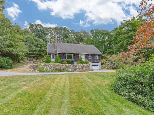 11 Rex Lane, Falmouth, MA 02540