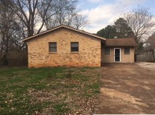 610 Royal Oak Dr NW, Huntsville, AL 35811
