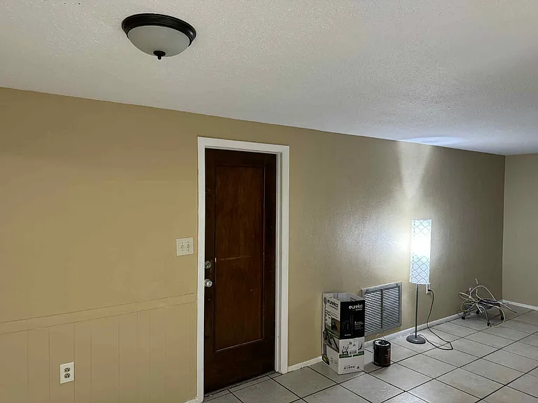 3628 Oxford Dr — Photo 7