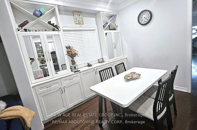 42 Ozner Cres — Photo 8