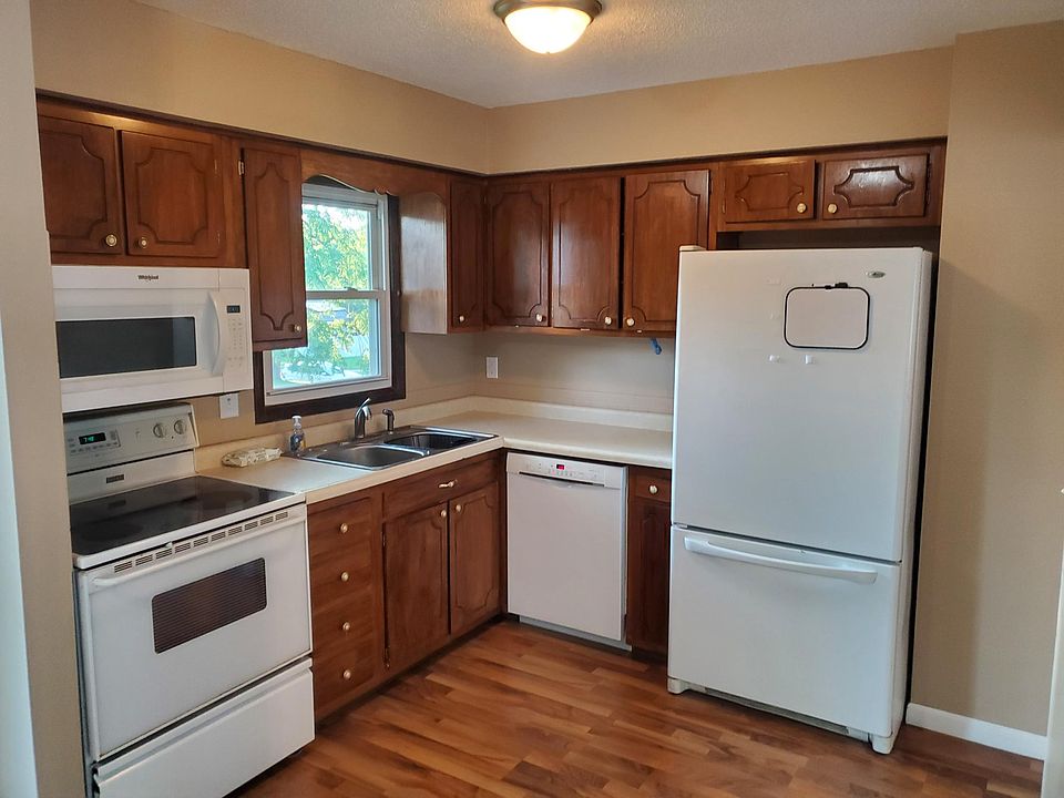 Kitchen - Main Level