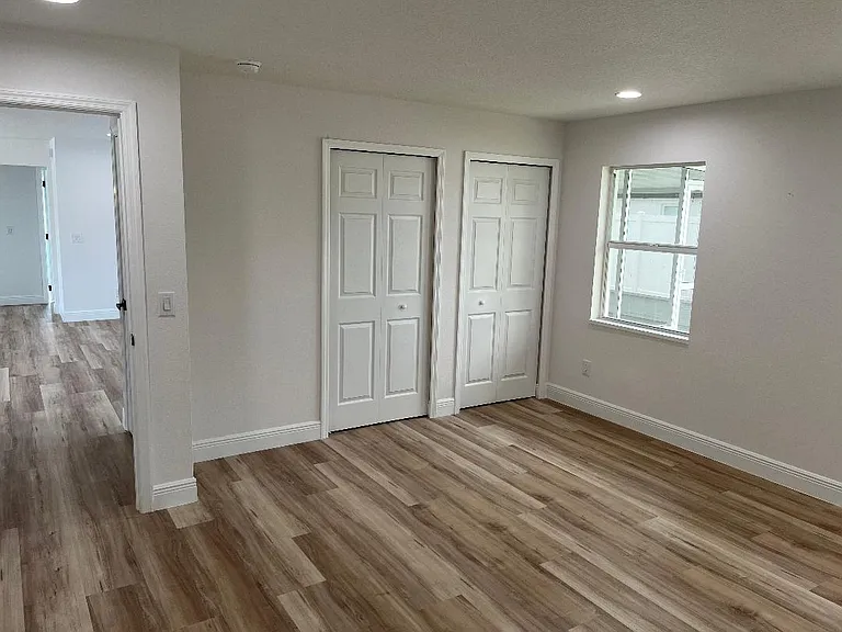 1385 S Harbor Dr — Photo 12