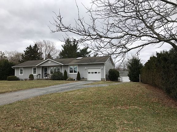 3rd image of 51 Josica Dr