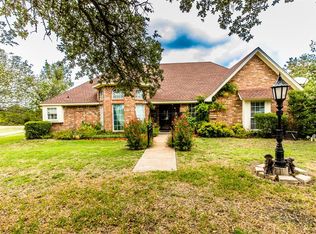 486 Mountain View Dr, Weatherford, TX 76087