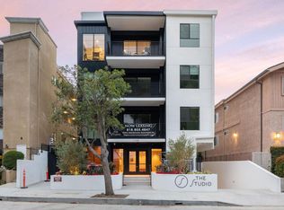 11055 Fruitland Dr #102, Studio City, CA 91604