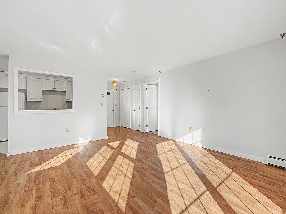 1st image of 332 Parkside Road #3