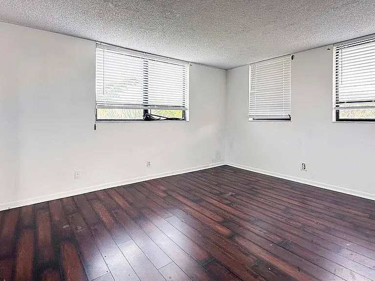 1900 N Congress Ave #407 — Photo 12