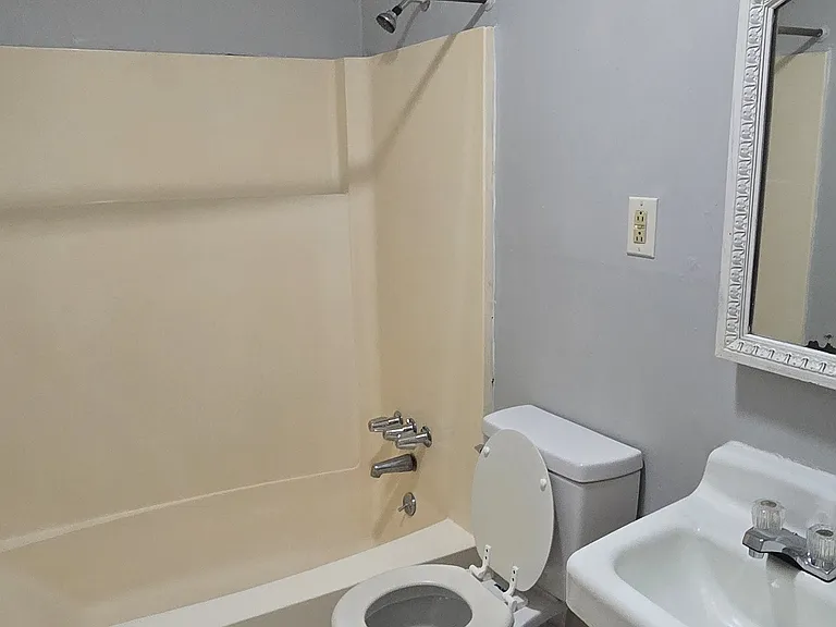 306 Park Ave W #10B — Photo 8