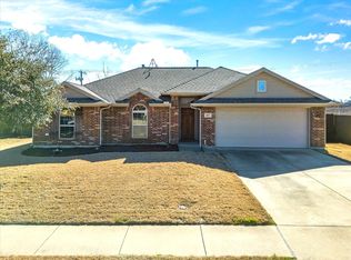 407 Cotton Bend Trl, Venus, TX 76084