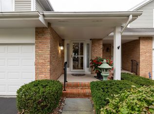 108 Running Brook Ln, Rochester, NY 14626