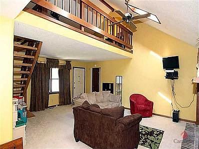 3rd image of 6189 Brookshire Dr