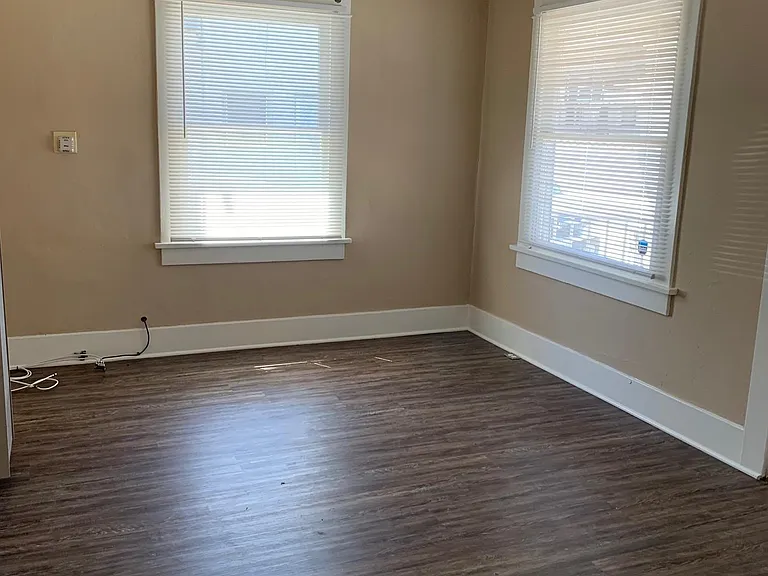 724 Daisy Ave — Photo 4