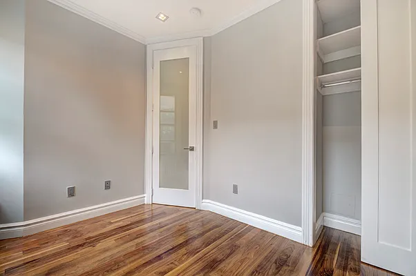 Rented by REAL New York | media 49