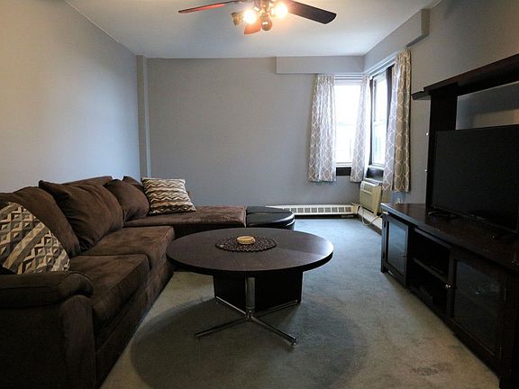 2nd image of 17270 Highland Ave APT 9A