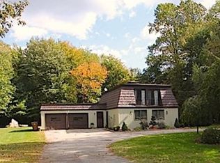 383 Walnut Tree Hill Rd, Shelton, CT 06484