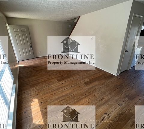 3rd image of 6553 Westridge Dr