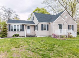 399 Oakhurst Rd, Oakhurst, NJ 07755