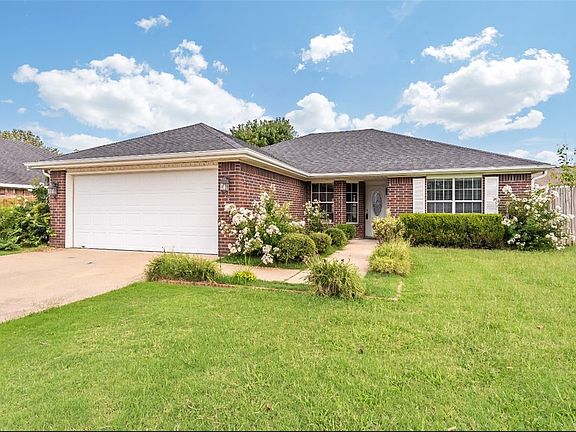 2nd image of 860 Honeysuckle Dr