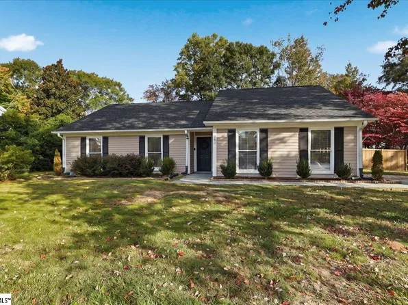 102 Burwood Dr, Simpsonville, SC 29681