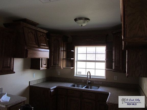 4th image of 4512 Espinosa Ln