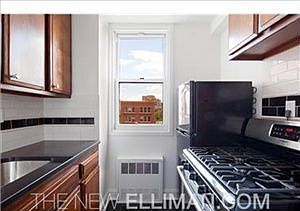 2nd image of 631 Hudson St #8S