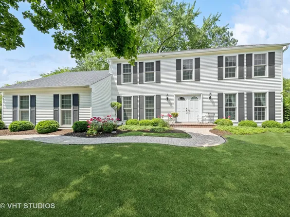 996 Williamsburg Park, Barrington, IL 60010