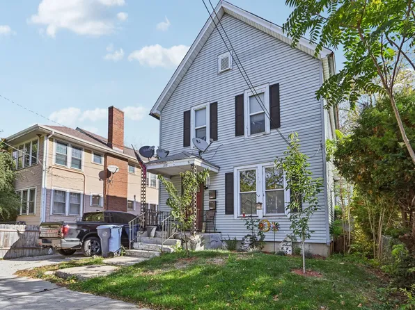 215 S Park Ave, Waukegan, IL 60085