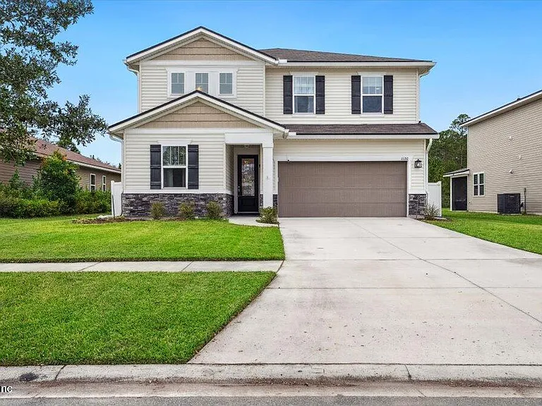 1120 Persimmon Dr — Photo 1