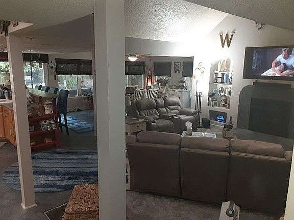 3rd image of 888 Weyanoke Ln