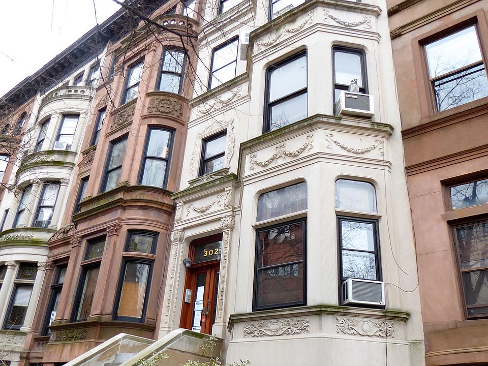 1st image of 302 Garfield Place #5