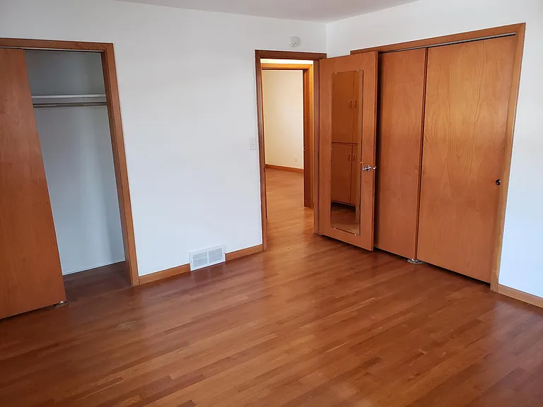 405 E Mumford Dr — Photo 17