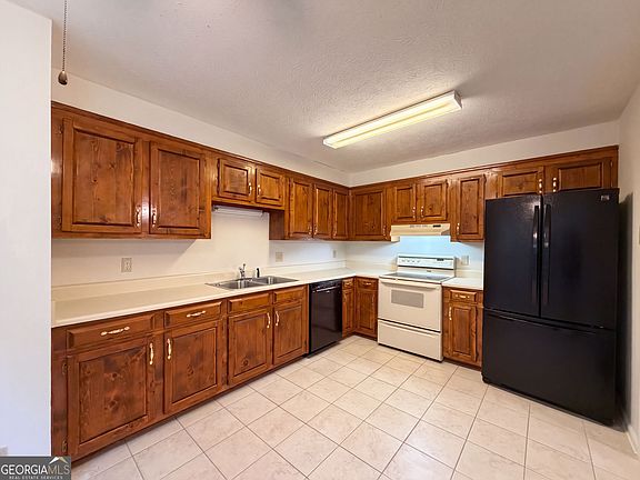 2nd image of 103 Saddlebrook Ct