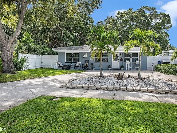 3rd image of 2718R Boca Ciega Dr N