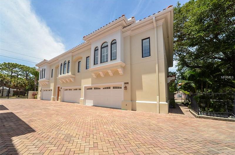 1st image of 3809 Villas Del Sol Ct