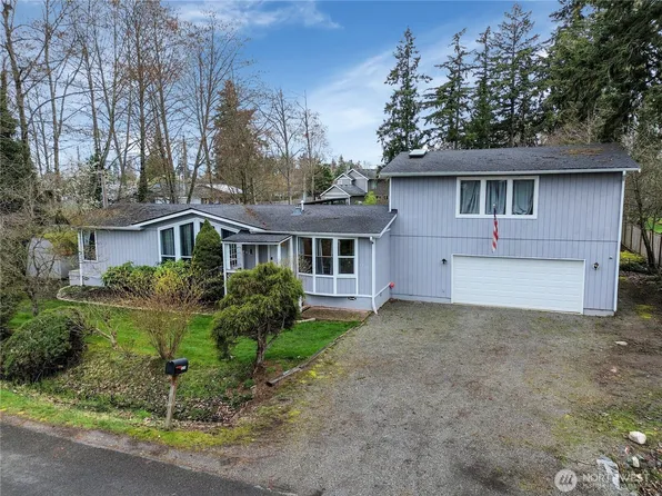 1215 101st Street E, Tacoma, WA 98445