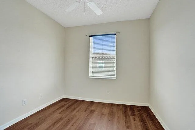 10581 NW 57th Ct — Photo 22