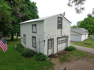 220 S Ridge St, Whitewater, WI 53190