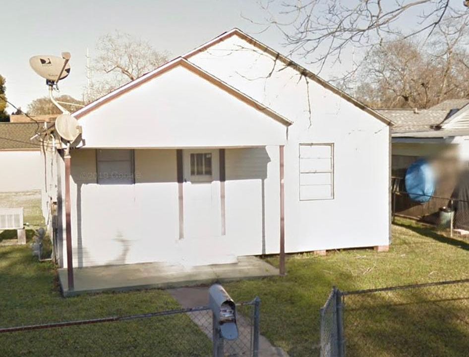 1st image of 2248 6th Ave