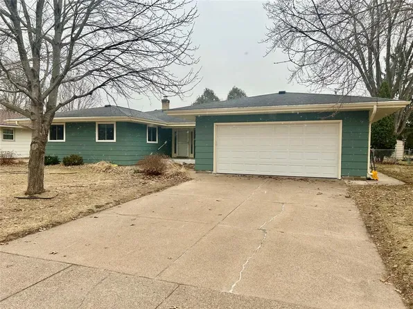 1027 Bradley Avenue, Eau Claire, WI 54701